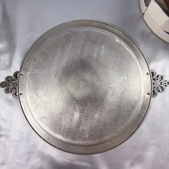 Pfaltzgraff Yorktowne 4 Piece Serving Dishes w/Metal Handled Tray & Wood Block - Picture 10 of 12